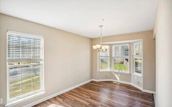 12828 Dunkirk Dr in Upper Marlboro, MD - Foto de edificio - Building Photo