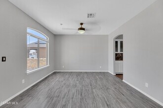 14378 N Cave Dr in El Paso, TX - Building Photo - Building Photo