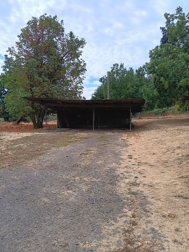 2962 Wintel Rd S in Jefferson, OR - Building Photo - Building Photo