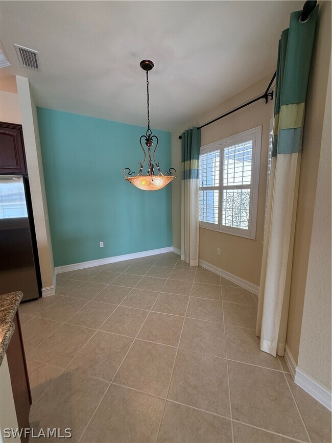 7168 Lemuria Cir in Naples, FL - Building Photo - Building Photo