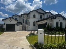 9018 Orchard Cv in Sienna, TX - Building Photo