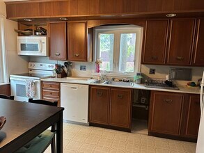 26 Emerson St in Medford, MA - Building Photo - Building Photo
