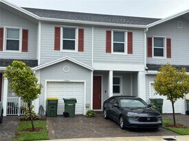 1780 SE 9th Ave in Florida City, FL - Building Photo