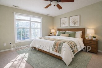 725 Connaly Dr in Hope Mills, NC - Building Photo - Building Photo