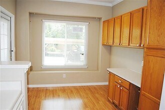 3880 Riviera Grove, Unit 104 in Colorado Springs, CO - Foto de edificio - Building Photo