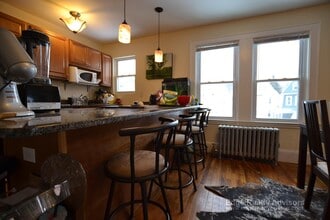 7 Donnybrook Rd, Unit 2 in Boston, MA - Foto de edificio - Building Photo