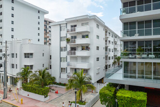 East Atlantic Gardens in Miami Beach, FL - Building Photo - Building Photo