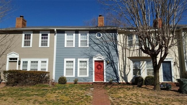 property at 1366 E Masonic Dr