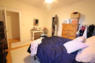 1100 Beacon St in Brookline, MA - Foto de edificio - Building Photo