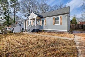 1571 Belmont Ave SW in Atlanta, GA - Foto de edificio - Building Photo