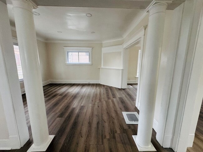 10404 South Blvd in Cleveland, OH - Building Photo - Building Photo