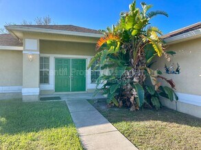2901 4th St SW in Lehigh Acres, FL - Building Photo - Building Photo