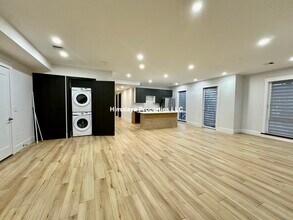 100 Mount Pleasant Ave, Unit #3 in Boston, MA - Foto de edificio - Building Photo