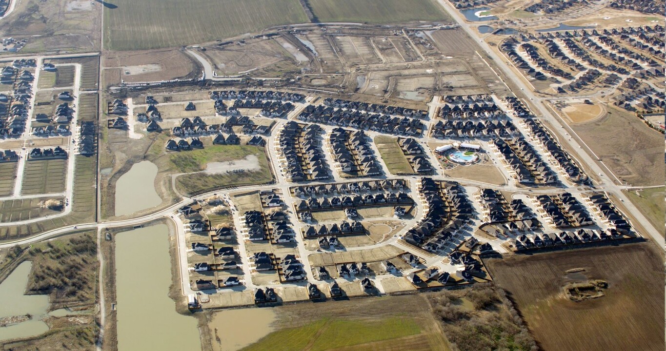 The Ridge in Northlake, TX - Building Photo