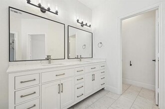 305 Cherokee Trail in Argyle, TX - Building Photo - Building Photo