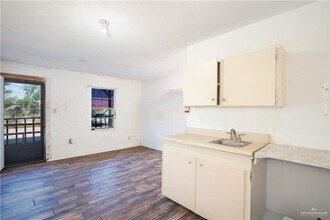 18 North St in Mercedes, TX - Building Photo - Building Photo