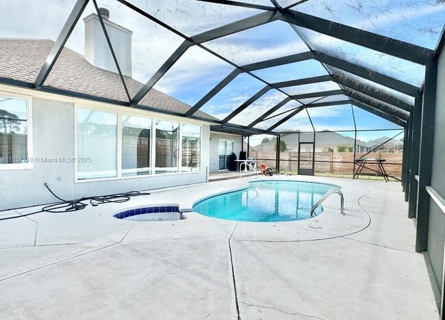 120 Hombre Cir in Panama City Beach, FL - Building Photo - Building Photo