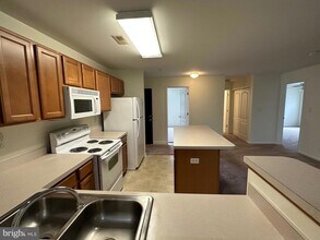 1101 Caitlins Way in Millsboro, DE - Foto de edificio - Building Photo