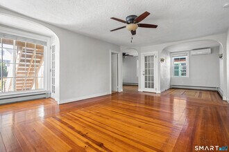 6 Church St in Stonington, CT - Building Photo - Building Photo