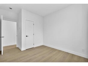 167xx-1616A 16a Ave in Surrey, BC - Building Photo - Building Photo