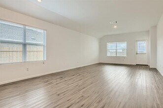 1105 S Mays St in Round Rock, TX - Building Photo - Building Photo
