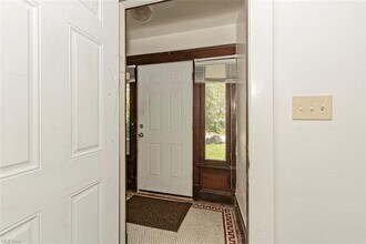 2407 Woodmere Dr in Cleveland Heights, OH - Building Photo - Building Photo