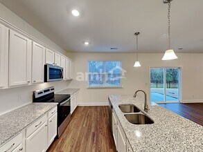 3012 Esquire Dr in Murfreesboro, TN - Foto de edificio - Building Photo