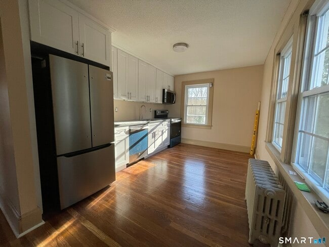 482 W Main St in Norwich, CT - Building Photo - Building Photo