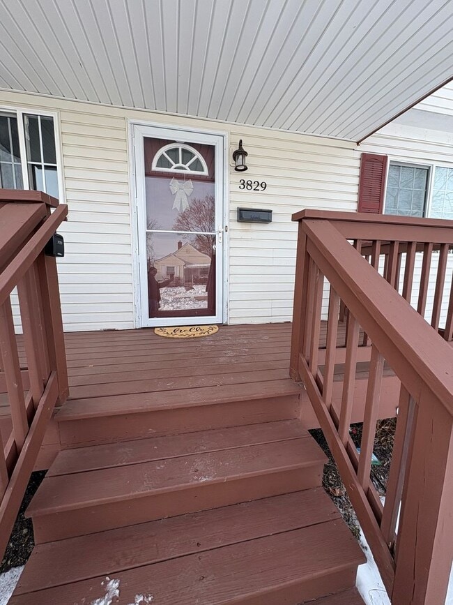 3829 Bacon Ave in Berkley, MI - Building Photo - Building Photo