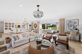 2728 Crayton Rd in Naples, FL - Building Photo - Building Photo