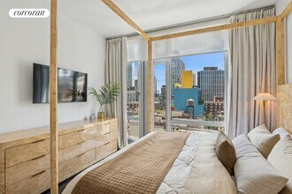 85 W Broadway in New York, NY - Building Photo - Building Photo