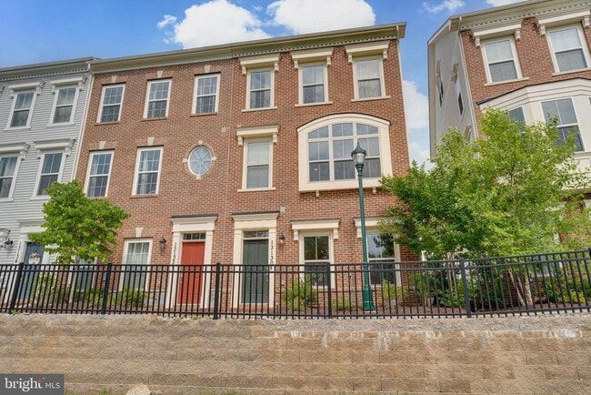13130 Hawkeye Alley in Clarksburg, MD - Building Photo - Building Photo
