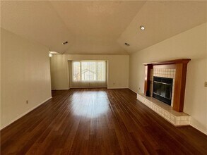 9 Dunedin Dr in Bella Vista, AR - Building Photo - Building Photo