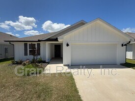 4871 Snipe Rd in Pace, FL - Building Photo