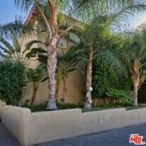 1540 N Fuller Ave in Los Angeles, CA - Building Photo