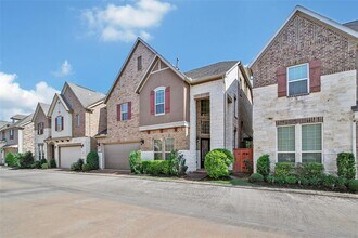 18323 Parkview Point Dr in Houston, TX - Building Photo - Building Photo