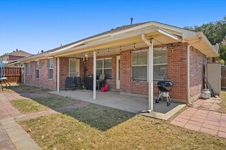 711 Daisy Ct in Cedar Hill, TX - Building Photo - Building Photo