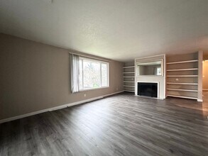 6300 SW Fisher Ave in Beaverton, OR - Building Photo - Building Photo