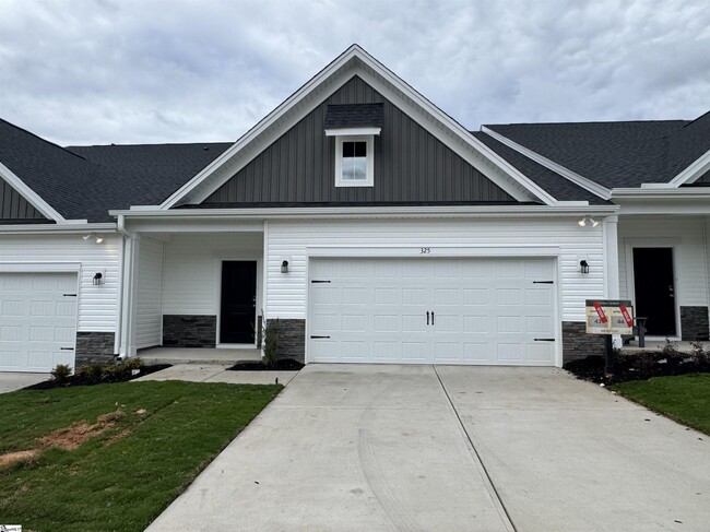 325 Gooding Trl