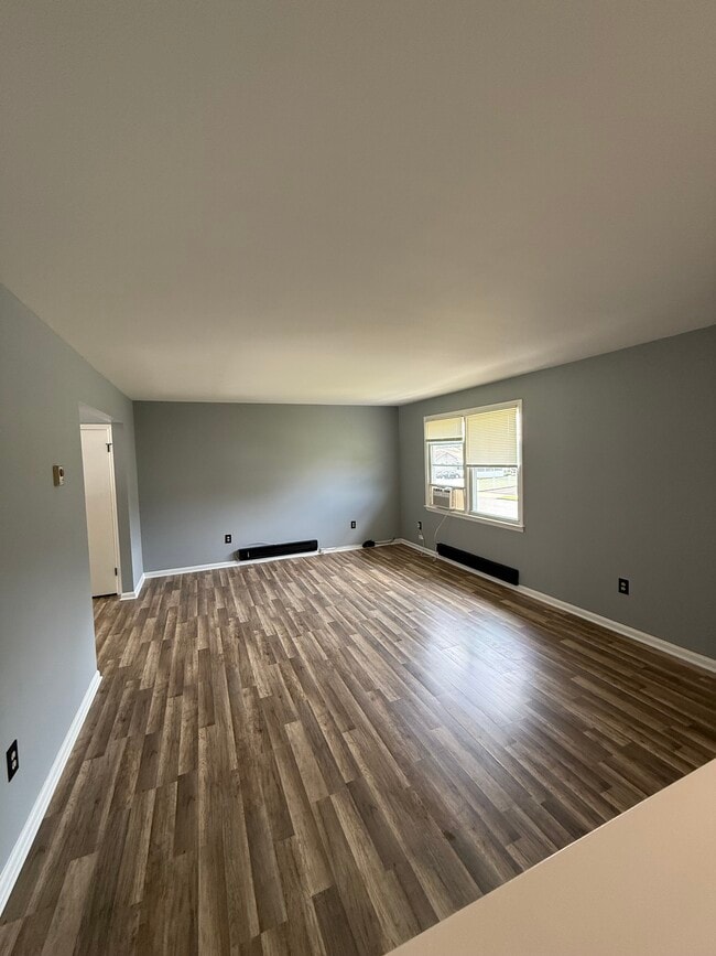 131 E High St, Unit A in Clayton, NJ - Building Photo - Building Photo