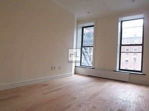 DREAM EAST VILLAGE 3 BED 2 BATH - WON'T LA in New York, NY - Building Photo - Building Photo