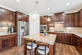 6825 Rambling Vale in Cumming, GA - Building Photo - Building Photo