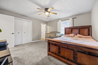 38 Hallmark Dr in Spring Lake, NC - Building Photo - Building Photo