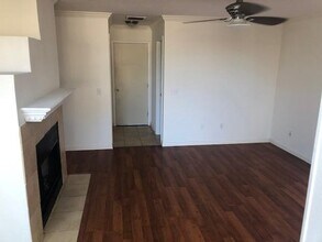 8412 Cornerwood Dr in Austin, TX - Building Photo - Building Photo