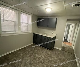 658 Connecticut St in Gary, IN - Foto de edificio - Building Photo