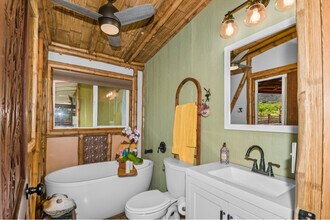 75-5944-5944 Kakalina St in Kailua Kona, HI - Building Photo - Building Photo