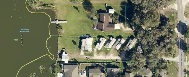 Lake Bonnie Mobile Home Park in Lakeland, FL - Building Photo - Building Photo