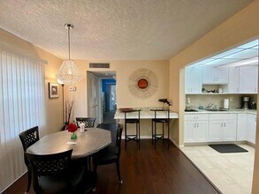 521 Capri K in Delray Beach, FL - Building Photo - Building Photo
