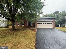 3310 Applegrove Ct in Herndon, VA - Building Photo