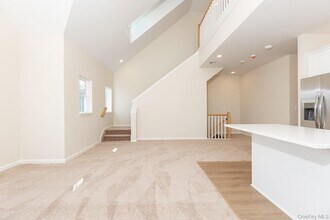 843 Lake Blvd in Lindenhurst, NY - Building Photo - Building Photo